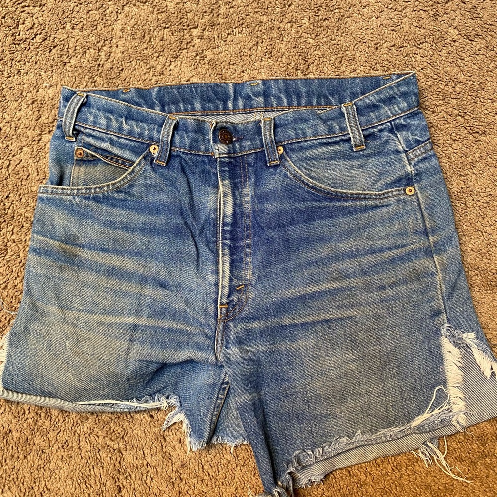 VINTAGE LEVI shorts